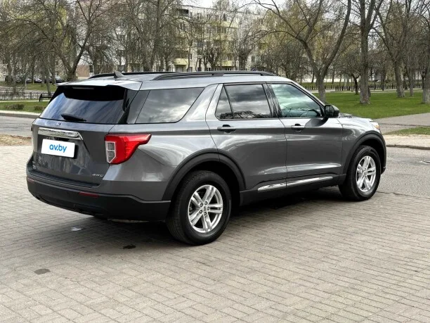 Ford Explorer 2022 — миниатюра 2