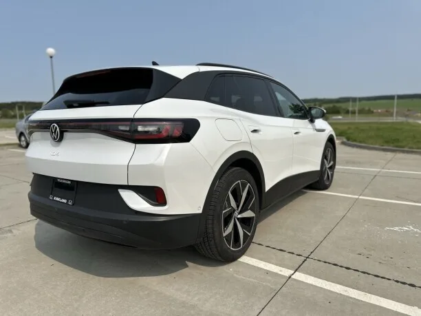 Volkswagen ID.4 2023 — миниатюра 4