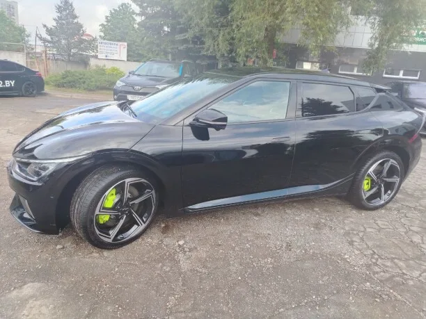 Kia EV6 2023 — миниатюра 5