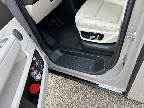 Li Auto Mega 2024 — 3
