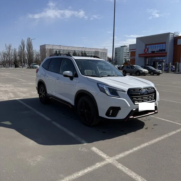 Subaru Forester 2023 — фото 1, купить с доставкой в Москву