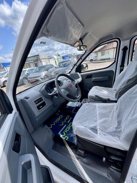 Wuling Yangguang 2025 — 5