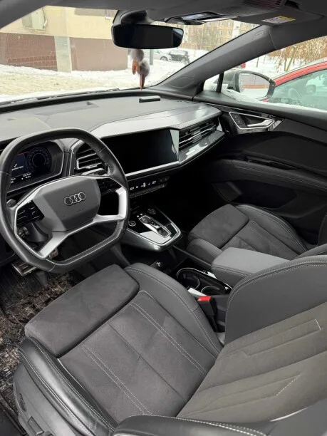 Audi Q4 e-tron 2022 — миниатюра 3