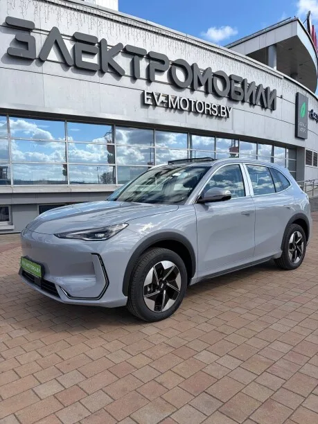 Geely Galaxy E5 2025 — фото 1, купить с доставкой в Москву