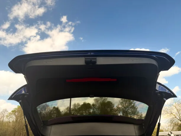Volkswagen GOLF GTI 2023 — миниатюра 3