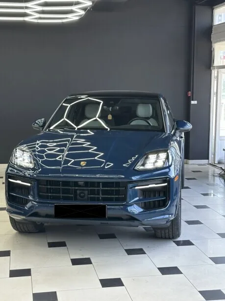 Porsche Cayenne Coupe 2024 — фото 1, купить с доставкой в Москву
