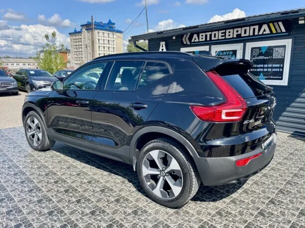 Volvo XC40 2022 — миниатюра 4