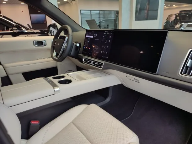 Li Auto L6 2025 — миниатюра 4