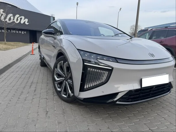 HiPhi X 2022 — миниатюра 4