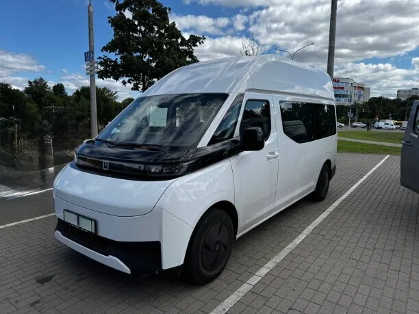 Farizon Super VAN 2025 — фото 1, купить с доставкой в Москву