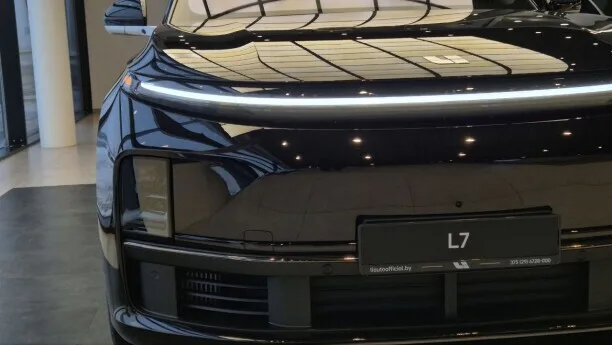 Li Auto L7 2025 — миниатюра 2