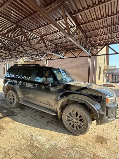 Toyota Land Cruiser Prado 2024 — миниатюра 3