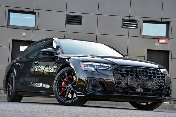 Audi S8 2022 — миниатюра 2