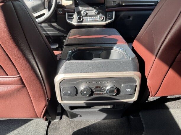 Ford Expedition 2022 — 2