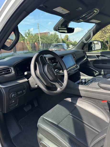 Jeep Wagoneer 2024 — 5