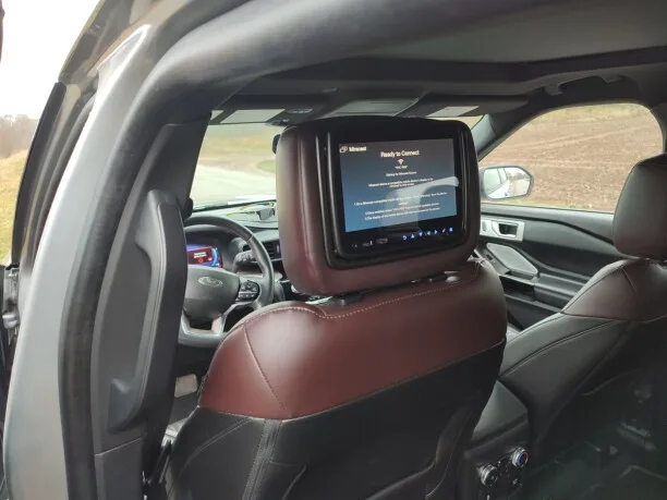 Ford Explorer 2022 — миниатюра 5