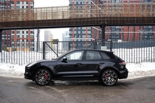 Porsche Macan 2024 — миниатюра 5