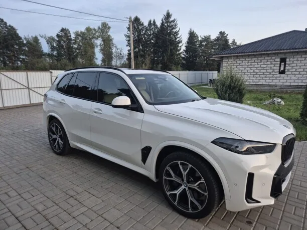 BMW X5 2023 — миниатюра 2