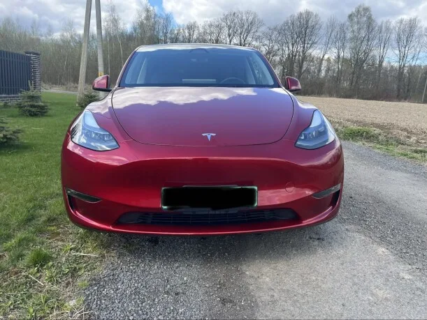 Tesla Model Y 2024 — миниатюра 5