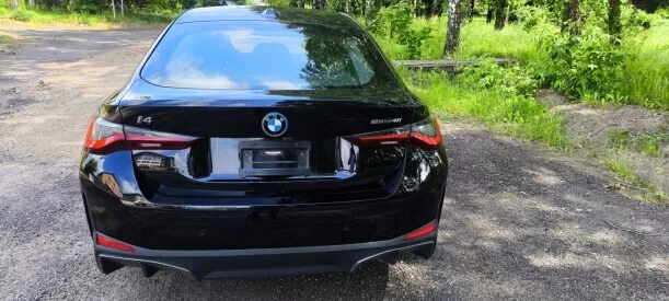 BMW i4 2022 — миниатюра 3