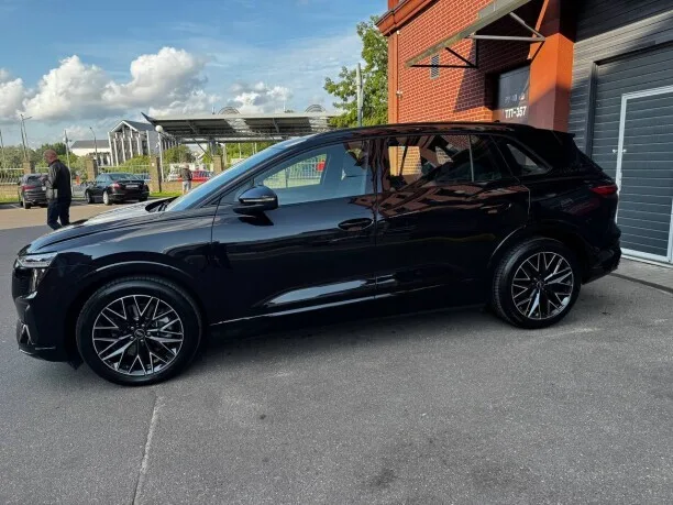 Audi Q5 e-tron 2023 — миниатюра 5