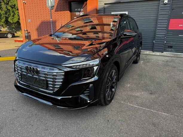 Audi Q5 e-tron 2023