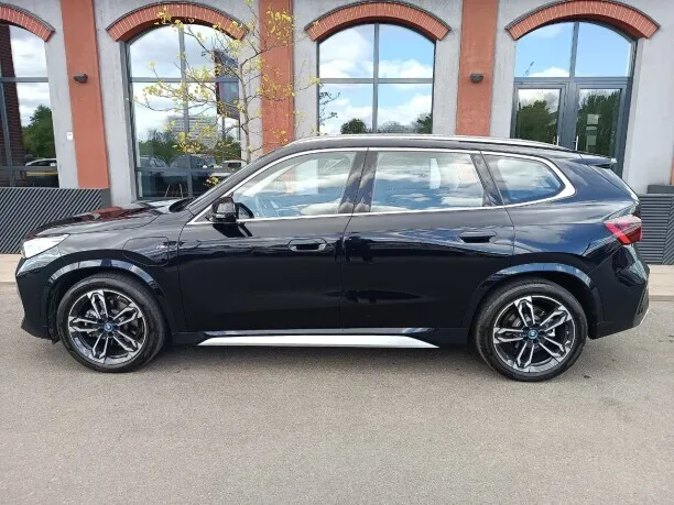 BMW iX1 2023 — миниатюра 5