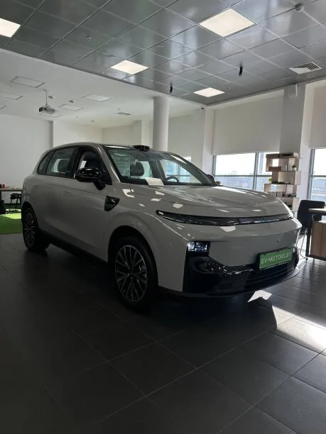 Leapmotor B10 2025 — миниатюра 4