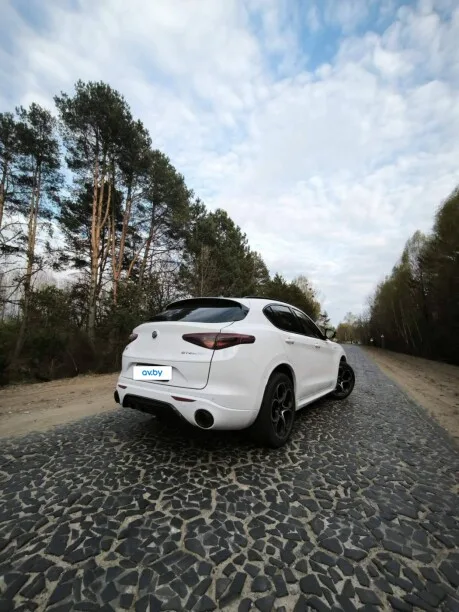 Alfa Romeo Stelvio 2022 — миниатюра 4