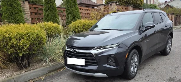 Chevrolet Blazer 2022 — фото 1, купить с доставкой в Москву