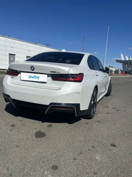 BMW i3 2023 — миниатюра 2