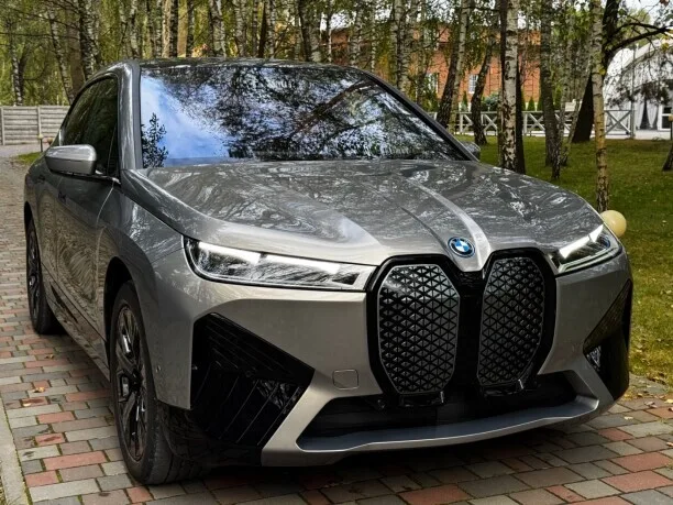 BMW iX 2022 — фото 1, купить с доставкой в Москву