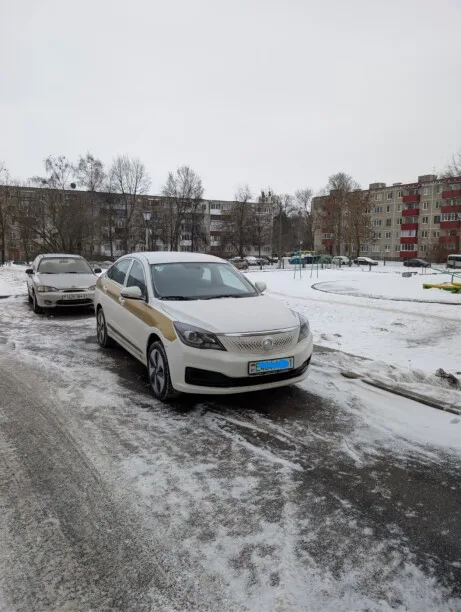 Dongfeng Aeolus E70 2023 — фото 1, купить с доставкой в Москву