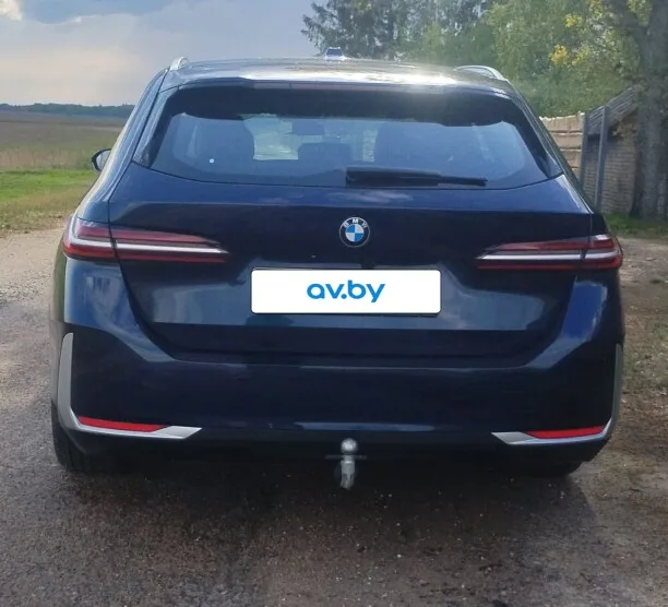 BMW 5 Series 2024 — миниатюра 3