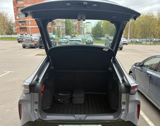 Volkswagen ID. Unyx 2025 — миниатюра 3