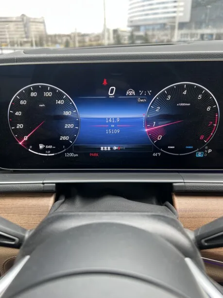 Mercedes-Benz GLE 2024 — миниатюра 3