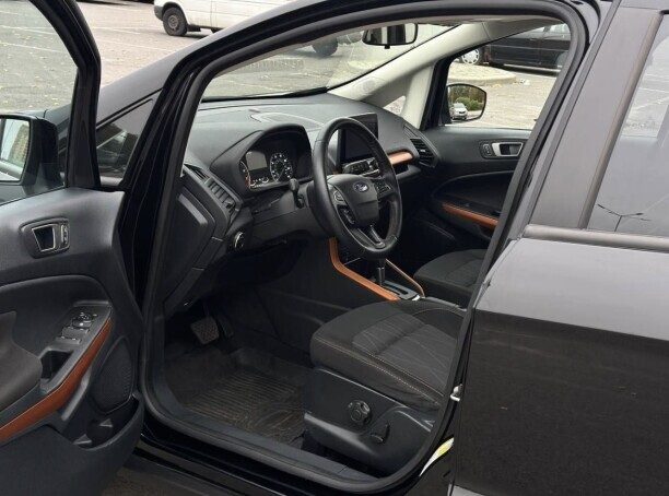 Ford EcoSport 2022 — 3