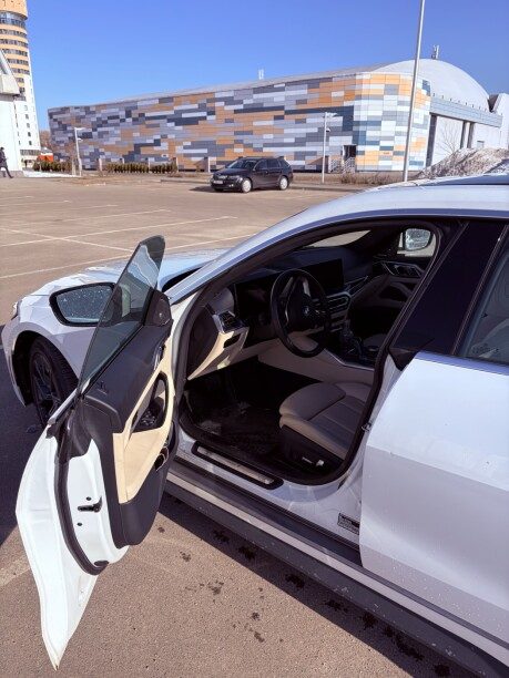 BMW i4 2022 — 2
