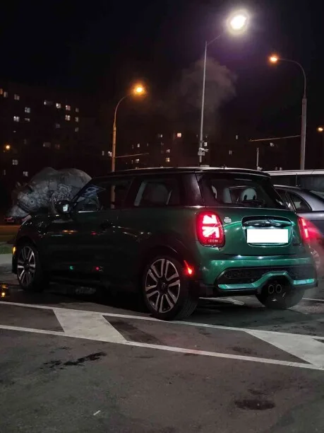 MINI Hatch 2022 — фото 1, купить с доставкой в Москву