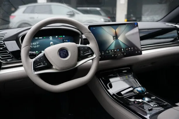 BYD Han 2025 — миниатюра 4