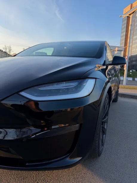Tesla Model X 2022 — миниатюра 4