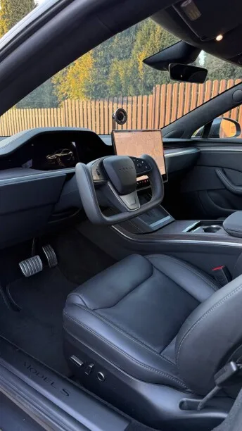 Tesla Model S 2024 — миниатюра 3