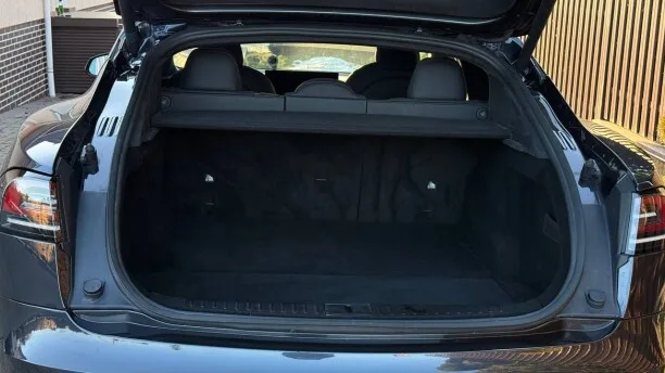 Tesla Model S 2024 — миниатюра 5