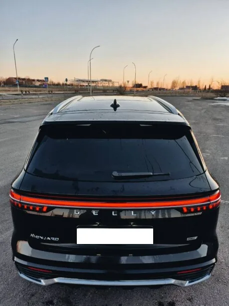 Geely Xingyue L 2024 — миниатюра 4