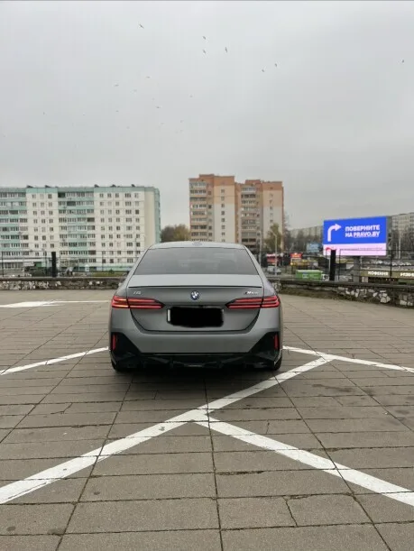 BMW i5 2025 — миниатюра 2