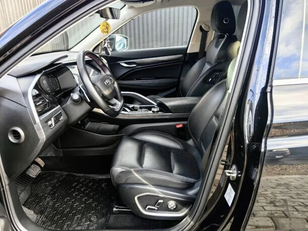Geely Tugella 2022 — миниатюра 5