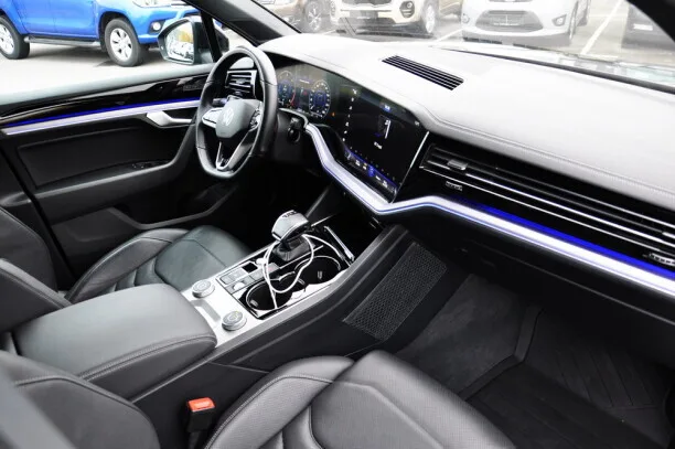 Volkswagen Touareg 2022 — миниатюра 3