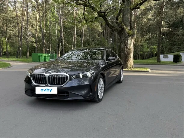 BMW 5 Series 2024 — миниатюра 4
