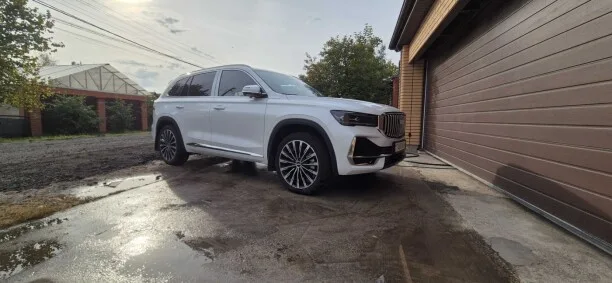 Geely Xingyue L 2024 — миниатюра 3