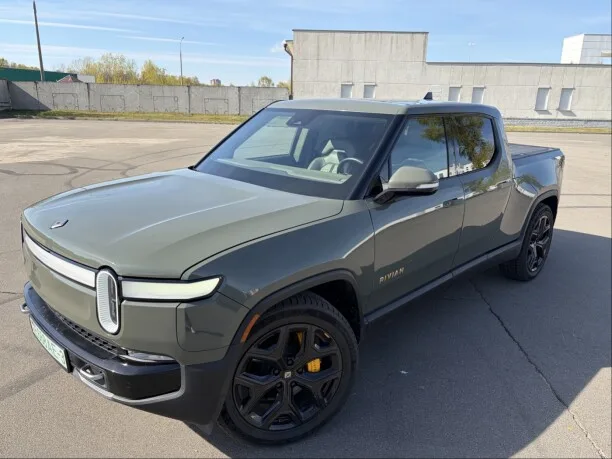 Rivian R1T 2022 — фото 1, купить с доставкой в Москву